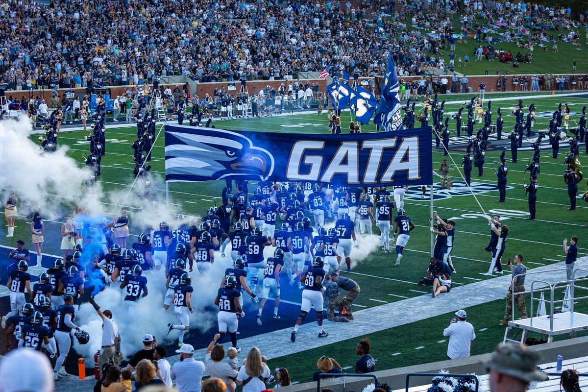 Walton(GA)Recruiting (@waltonrecruits) on Twitter photo NEW OFFER! 2026 TE <a href="/JudeCascone/">Jude Cascone c/o ‘26</a> thankful <a href="/GSAthletics_FB/">Georgia Southern Football</a> offered! #HailSouthern #GATA
hudl.com/profile/193570… NEW OFFER! 2026 TE <a href="/JudeCascone/">Jude Cascone c/o ‘26</a> thankful <a href="/GSAthletics_FB/">Georgia Southern Football</a> offered! #HailSouthern #GATA
hudl.com/profile/193570…