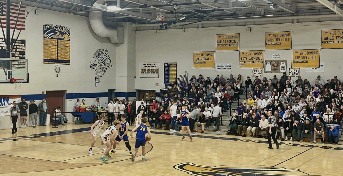 Kearsarge up 7-5 midway thru the first