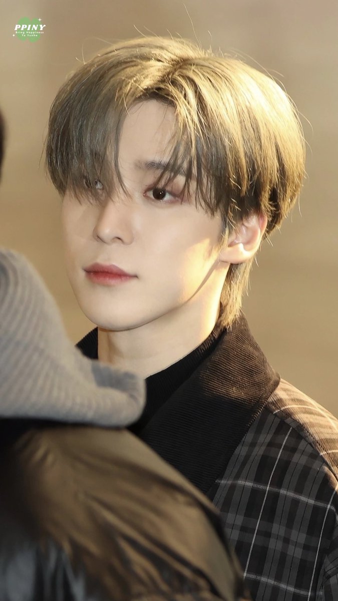 hourlyjyh's tweet image. -` #ATEEZ #에이티즈 ♡ #Yunho #윤호 ´-