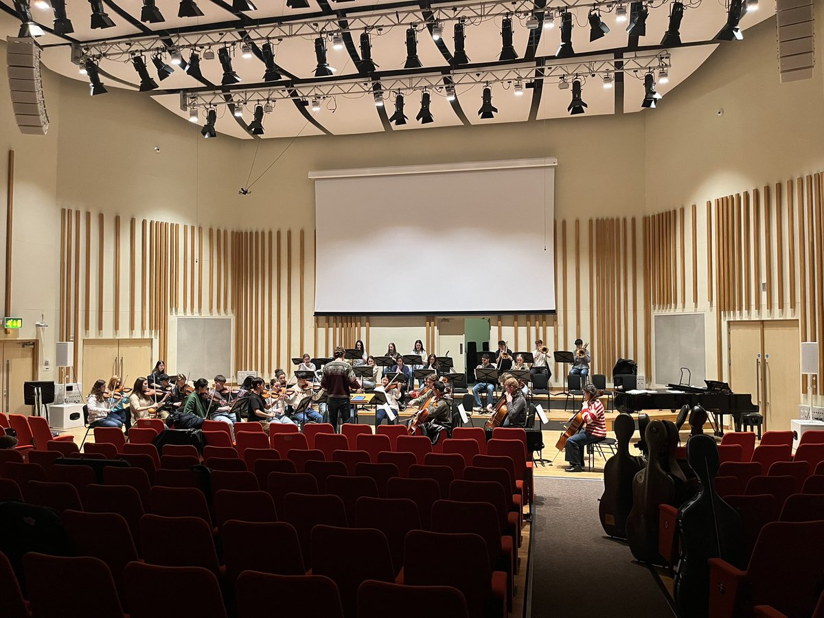 Tom Newall Conductor (@tomnewallmusic) on Twitter photo A super start to rehearsals with <a href="/OfficialUoM/">The University of Manchester</a> Symphony Orchestra this week for their concert with the Chorus!
Wagner: Siegfried Idyll
Respighi: The Fountains of Rome
Pergolesi: Magnificat
Puccini: Gloria
9 student conductors working on the project and great playing! A super start to rehearsals with <a href="/OfficialUoM/">The University of Manchester</a> Symphony Orchestra this week for their concert with the Chorus!
Wagner: Siegfried Idyll
Respighi: The Fountains of Rome
Pergolesi: Magnificat
Puccini: Gloria
9 student conductors working on the project and great playing!