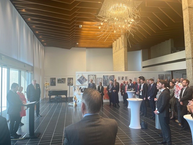 Slovak Embassy UK (@slovakiainuk) on Twitter photo It was a pleasure to welcome our Welsh friends, talk, and strengthen the bonds that connect us. Thank you Wales Office Minister <a href="/NiaGriffithMP/">Nia Griffith MP</a>, Deputy First Minister Huw Irranca-Davies MS <a href="/huw4ogmore/">Huw Irranca-Davies</a> and Hon Consul of Slovakia Nigel Payne for being with us🏴🇸🇰
#walesweeklondon It was a pleasure to welcome our Welsh friends, talk, and strengthen the bonds that connect us. Thank you Wales Office Minister <a href="/NiaGriffithMP/">Nia Griffith MP</a>, Deputy First Minister Huw Irranca-Davies MS <a href="/huw4ogmore/">Huw Irranca-Davies</a> and Hon Consul of Slovakia Nigel Payne for being with us🏴🇸🇰
#walesweeklondon
