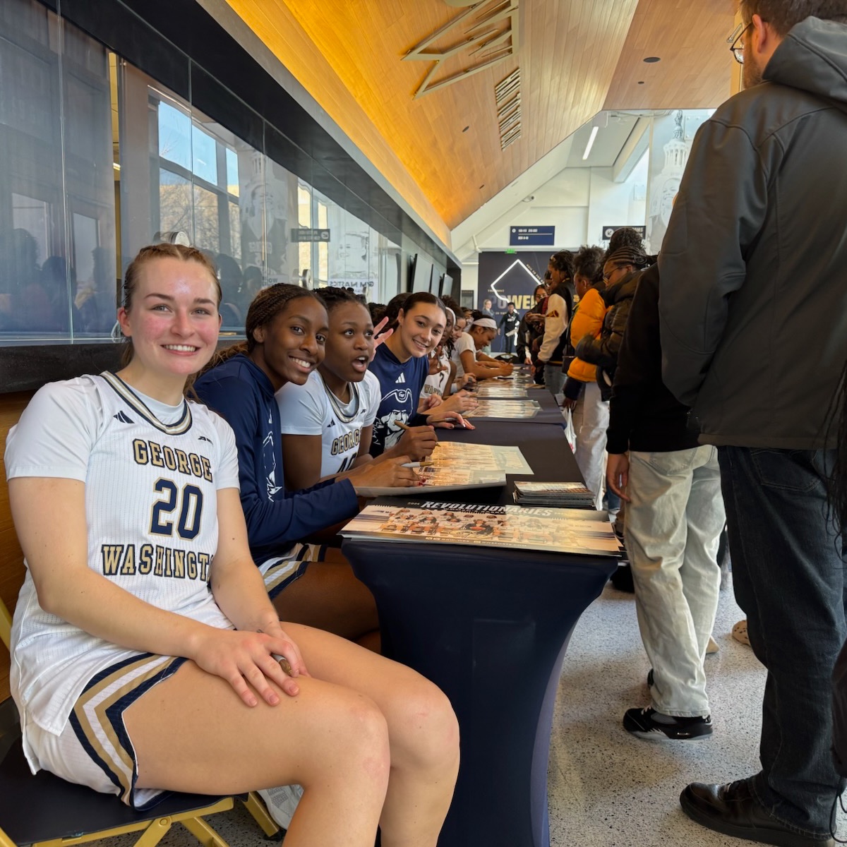 A big thank you to all the local schools who attended today's game. The Smith Center was rocking! ✏️🏀

#RaiseHigh