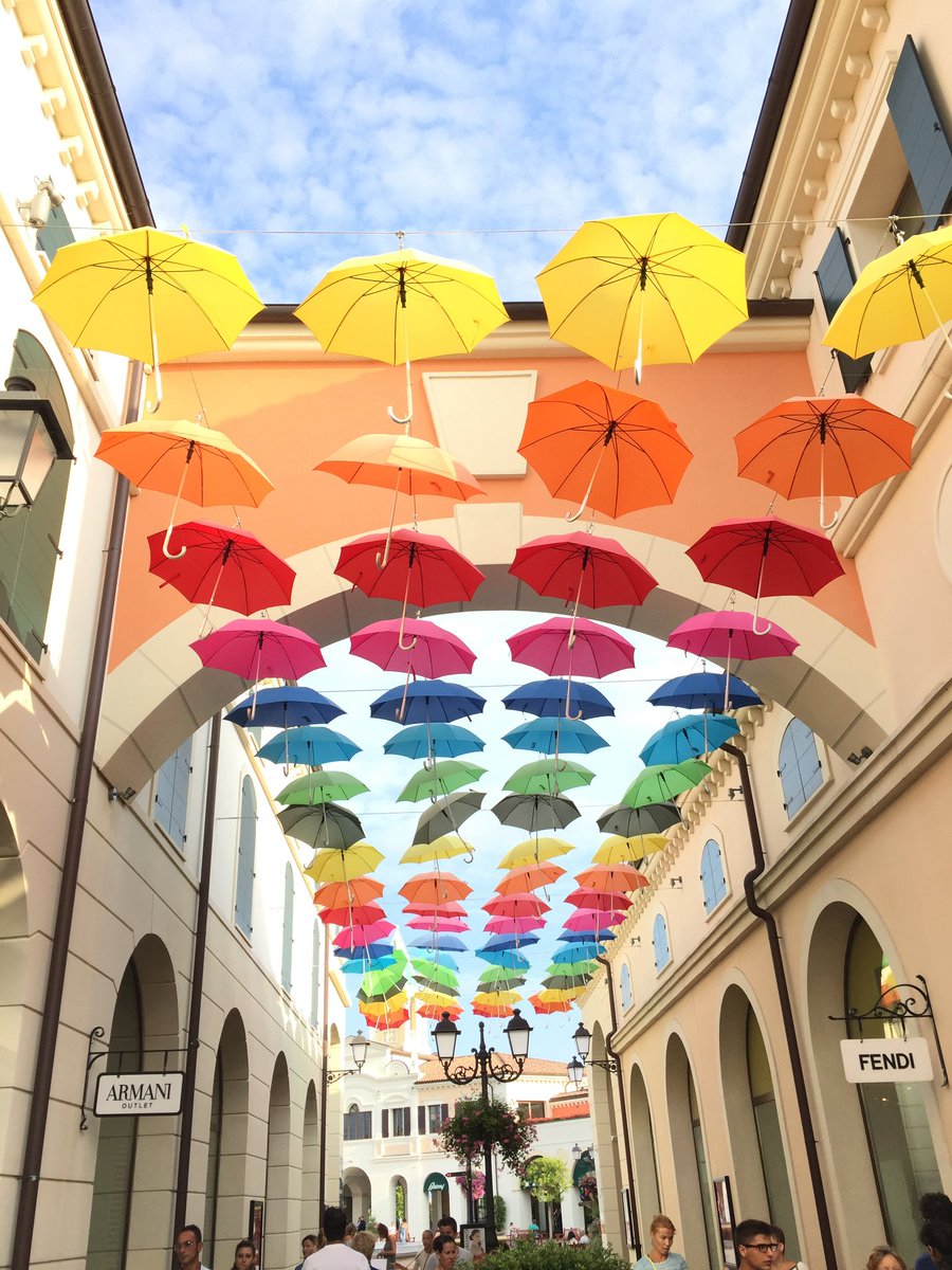 작년 9월경 X가 기존 계정을 정지를 시켜, 모든 팔로워/팔로우들을 잃었습니다. 

사실 X에 미련도 없었기에 지금까지 거의 방치였는데요. 조용하게 다시 시작해보고자 합니다. 

기존에 저를 아셨던 분들과 좋은 분들이 최대한모이기를 희망하며, 기존 계정의 몇몇 글을 다시 적어보았습니다~