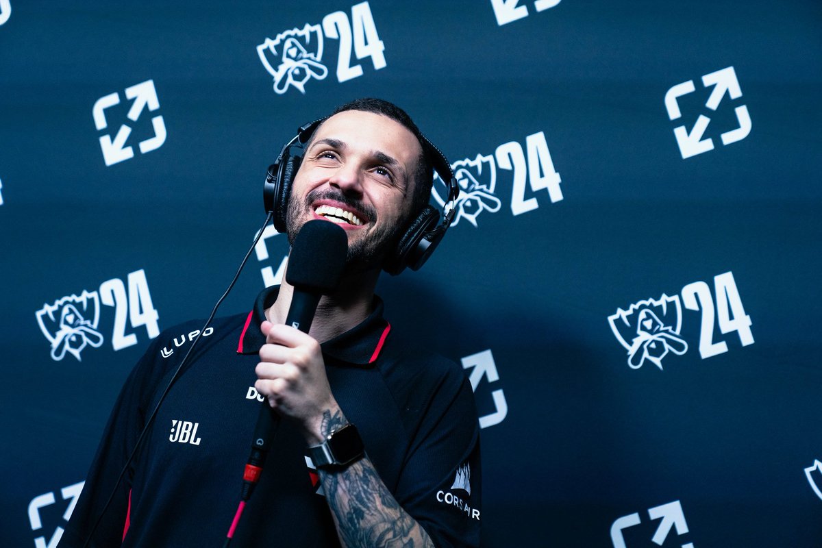 Carreira foda <a href="/dynquedo1/">paiN dyNquedo</a> !

Obrigado por tudo. Descanse e encontre o que faz feliz nessa nova fase da carreira. 

Um grande nome eternizado no nosso cenário de LoL.