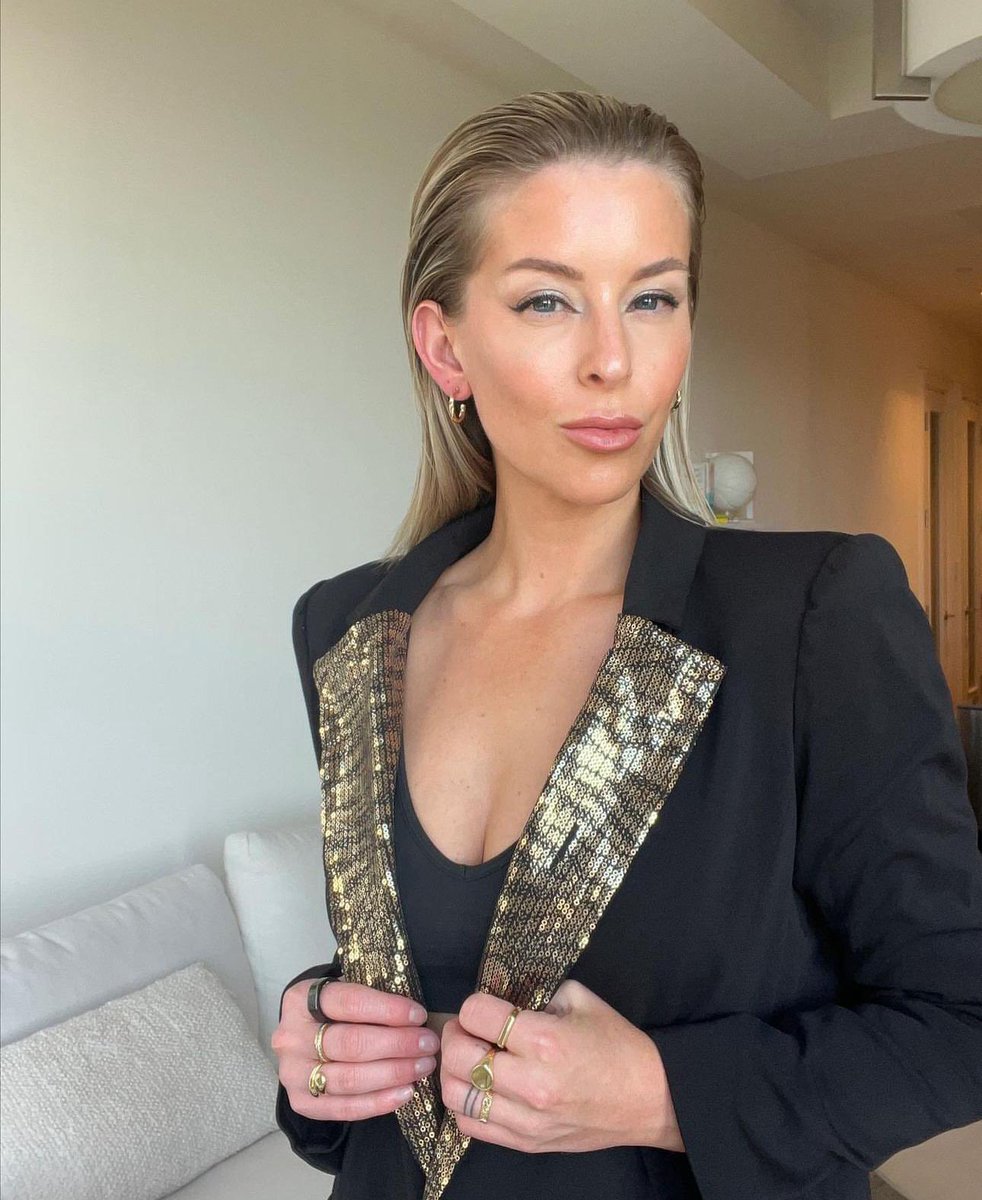 There are three ways to ultimate success: The first way is to be kind. The second way is to be kind. The third way is to be kind.
 Hail the Light 🔺