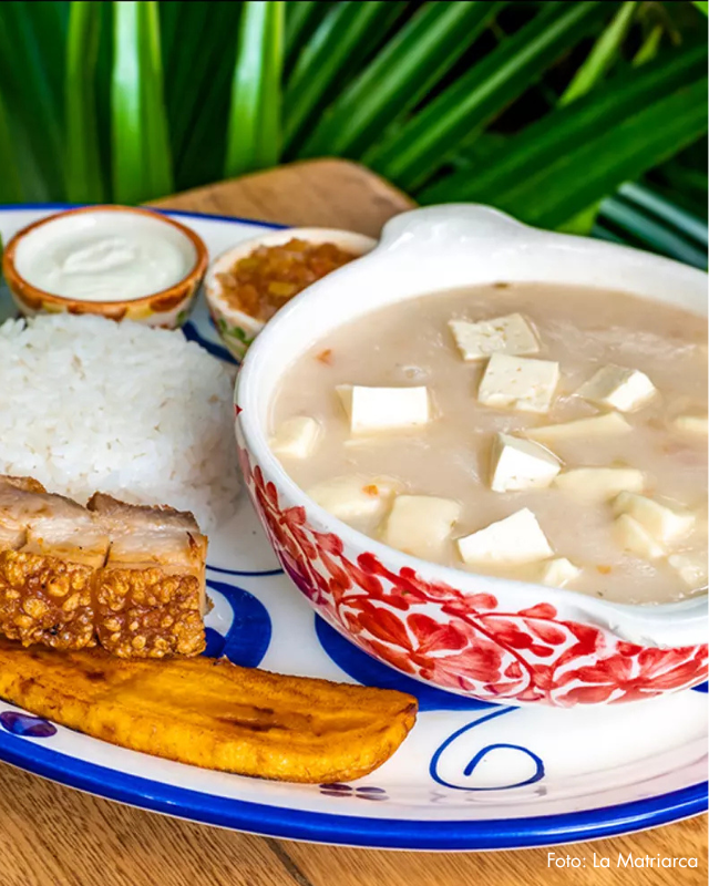 Colombia's tweet image. 🏆 ¡El mote de queso ahora es oficialmente una de las mejores sopas del mundo, según @TasteAtlas! 🌍🥄  ¿Aún no lo has probado? Ven a descubrir por qué #ElPaísDeLaBelleza sabe a tradición🇨🇴✨ colombia.co/cultura-colomb…