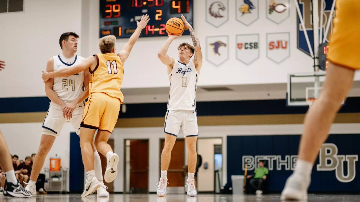 6'2 PG Payton Thomsen out of Bethel University (D3) has entered the transfer portal. Averaged 19.6 points (34.8% 3PT), 4.8 rebounds &amp; 4.8 assists this season.

Throughout three seasons has averaged 16.7 points.

1,000+ points. 

One year remaining.