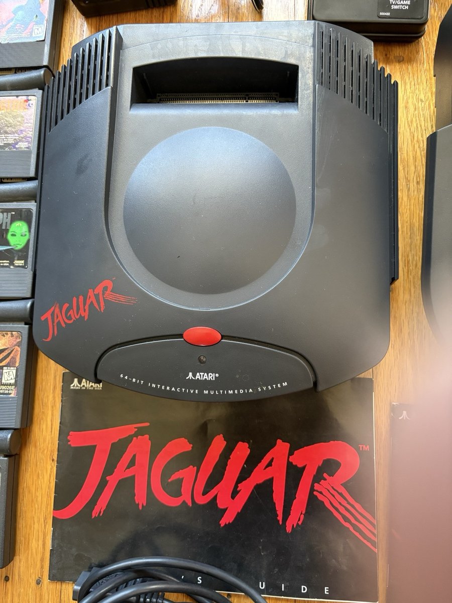 Team Retro Games tweet media