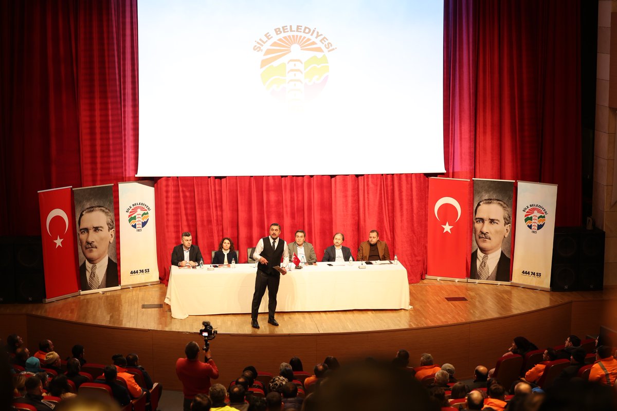 Belediye Başkan Yardımcılarımız ve SİPAŞ Yönetim Kurulu Başkanı Sayın Hamdi Öz ile birlikte, 11 aydır omuz omuza çalıştığımız çalışma arkadaşlarımızla bir araya geldik.

Belediyemizin yönetim sürecini değerlendirerek, ilçemize değer katma ve ihtiyaçlarını karşılama konusundaki