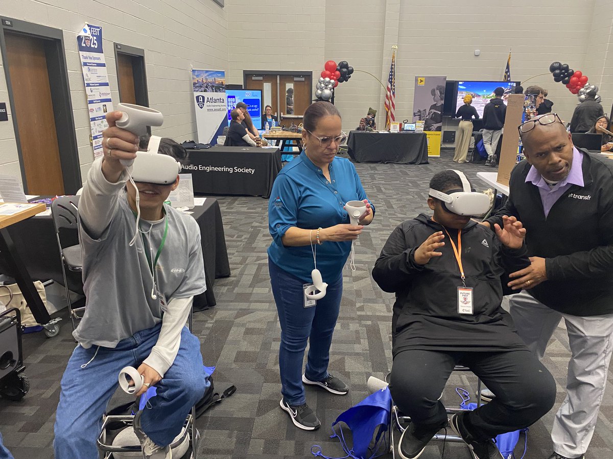STEMTania's tweet image. #FutureFest @CobbCtae is in full effect @cita_ccsd! Hundreds of middle and high schoolers from across Cobb are here exploring future careers. #DoingDrivesLearning @ALDCOBB1