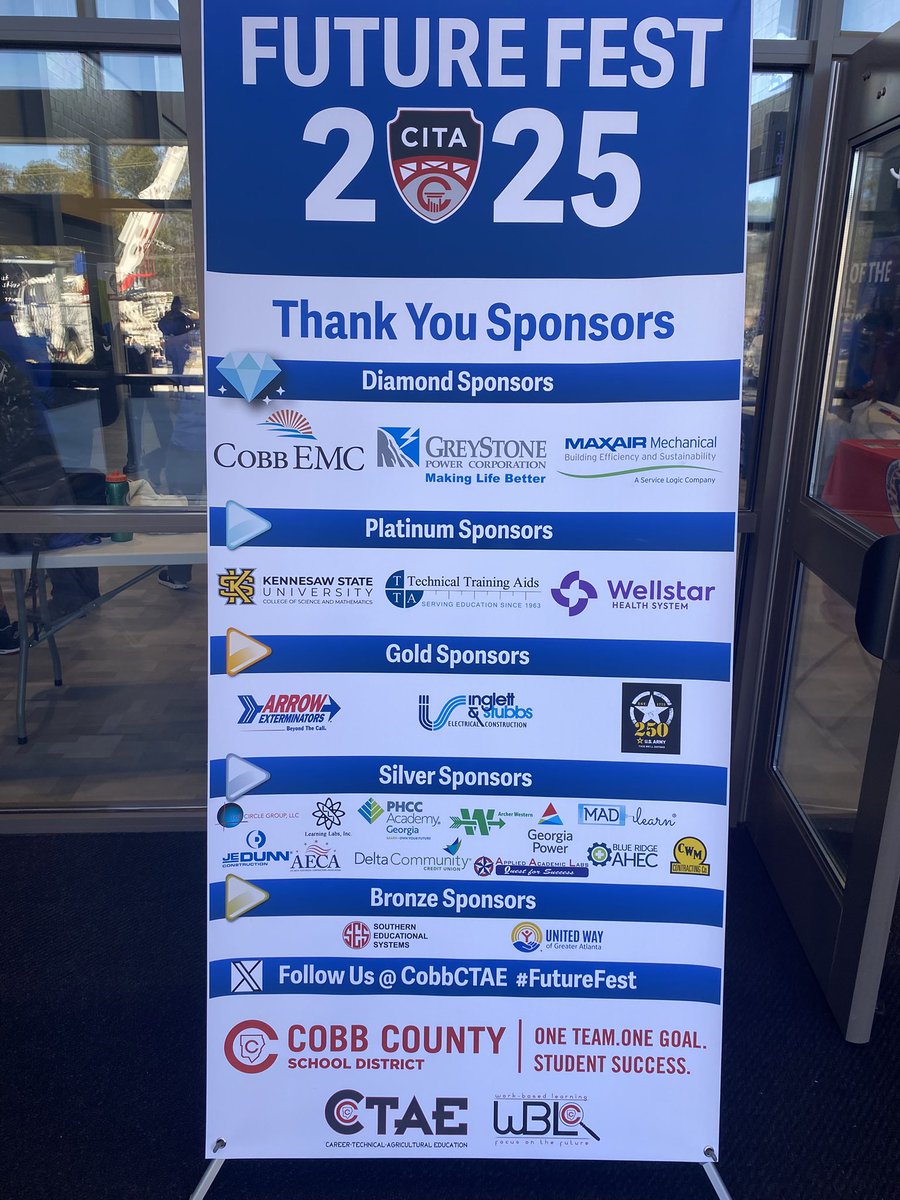 STEMTania's tweet image. #FutureFest @CobbCtae is in full effect @cita_ccsd! Hundreds of middle and high schoolers from across Cobb are here exploring future careers. #DoingDrivesLearning @ALDCOBB1