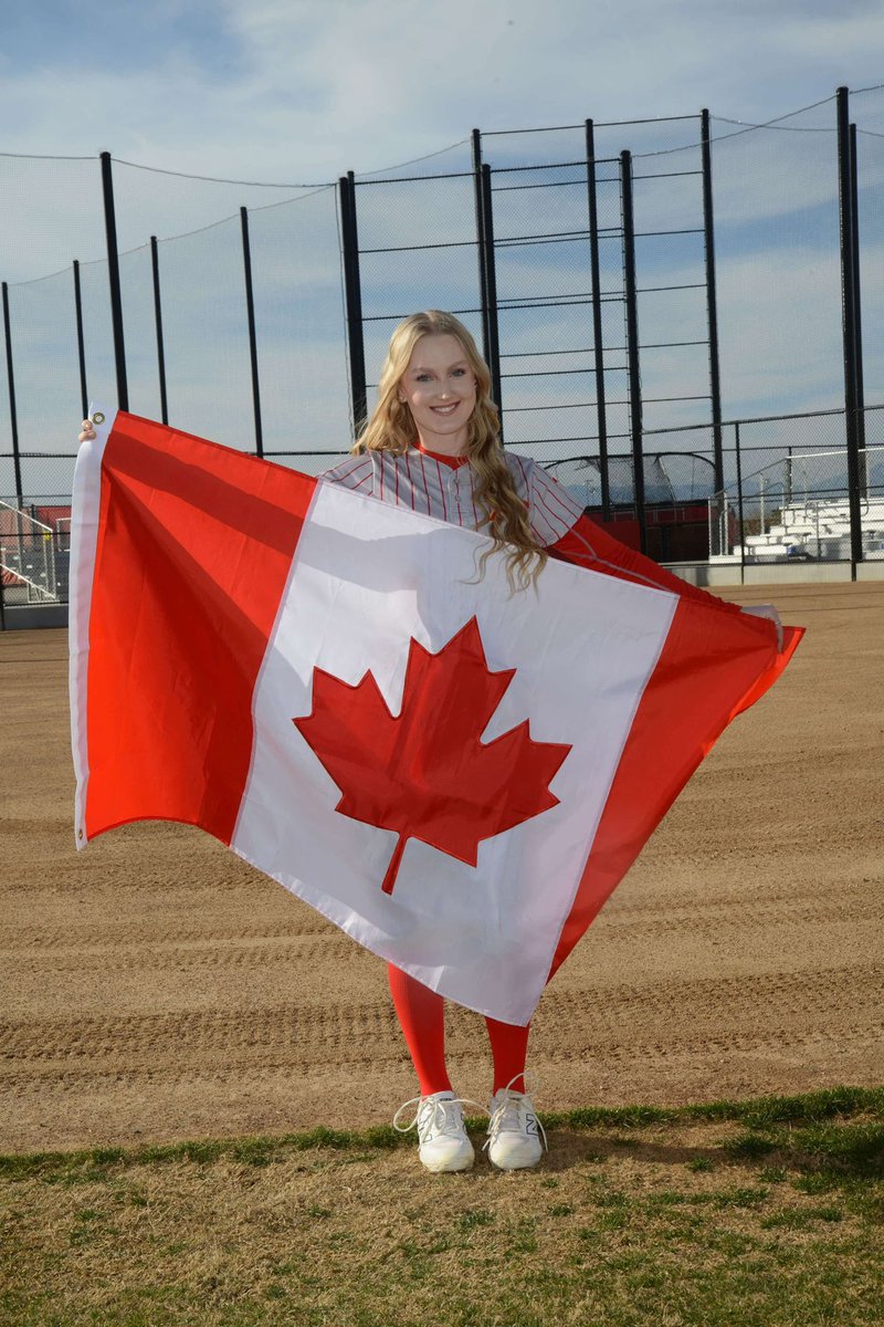 I've been honoured to be chosen to play for TCIC Team Canada 18u this upcoming summer! So blessed and excited for this year! 🇨🇦 🇨🇦 🇨🇦