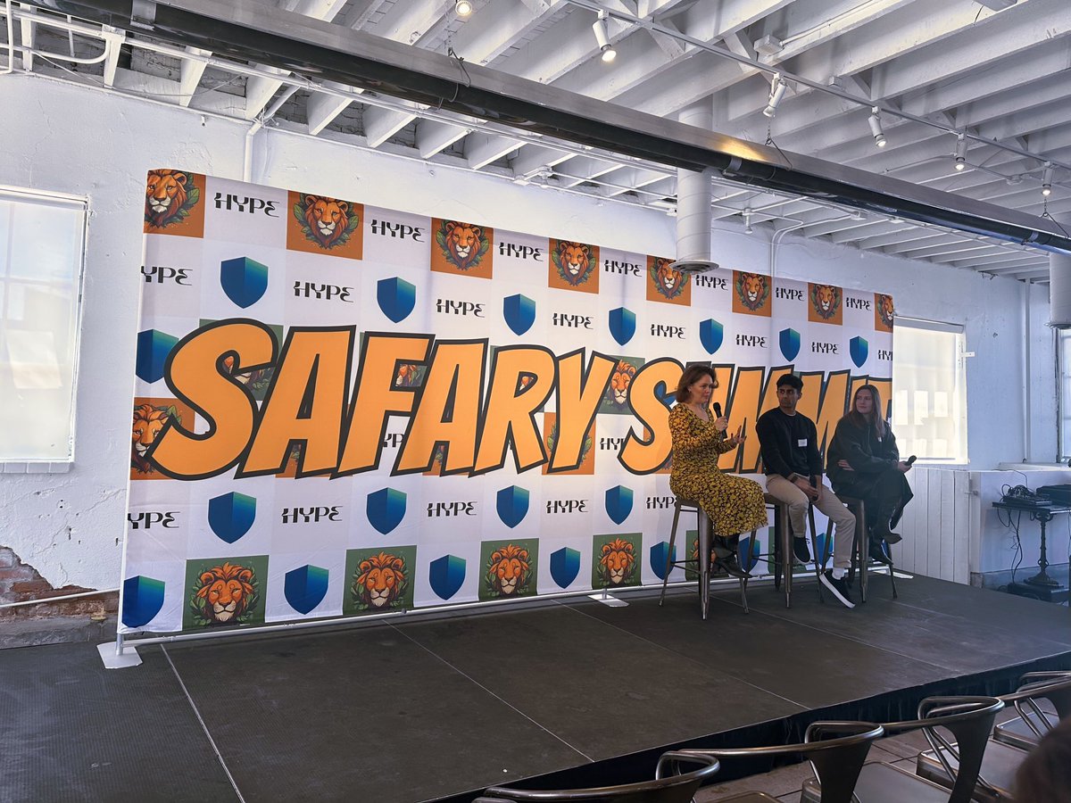 Whoa. <a href="/Safaryclub/">Safary 🦁</a> brought the most insane-talented crew to the stage…

AGAIN. TWO YEARS IN A ROW.

🔥<a href="/DianaRichterH/">Diana Richter</a> 
🔥<a href="/julie_mo/">Jules Mossler</a> 
🔥<a href="/clairekart/">Claire Kart</a> 
🔥<a href="/DeanKD_/">DeanKD</a> 
🔥<a href="/tednotlasso/">ted (on farcaster)</a>