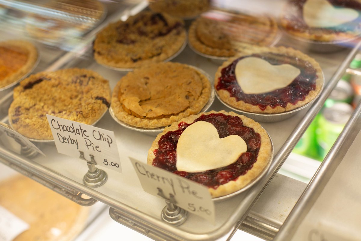 Happy Pi(e) Day! Check out our Shopping App Collection to add a pie (or two) to your weekly grocery order. 🥧 shop.findlaymarket.org/collections/pi…