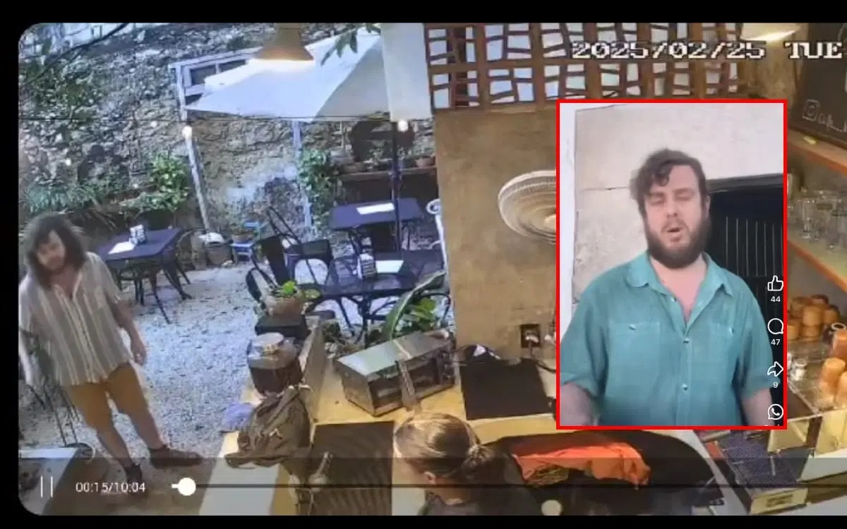 GlodeJo07's tweet image. Éste imbécil supuestamente se llama Joan Serra Montagut.
El loco se puso violento en una cafetería de Mérida, Yucatán.
Éste tipo amenazó a la chica que estaba encargada y causó destrozos en el lugar porque “la música está muy alta”.