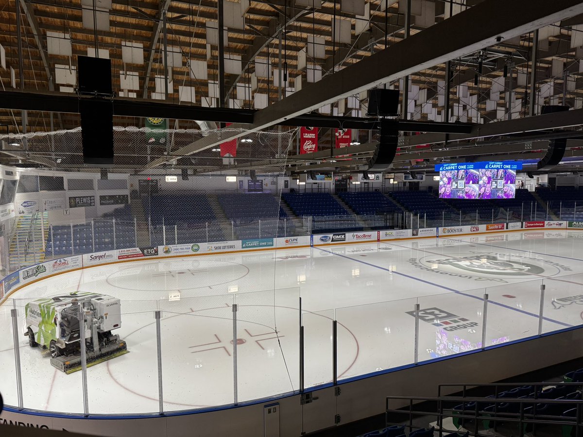 We even had a flood in between periods. InnovationPlex staff staying sharp. Photo courtesy of <a href="/ryan_switzer/">Ryan Swïtzer</a>