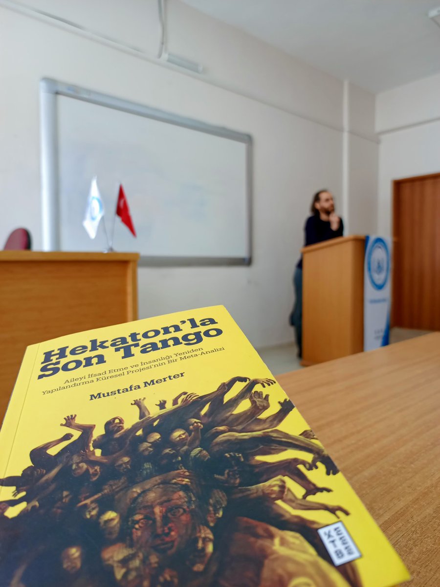 Dr. Öğr. Üyesi Ömer Taha Sözer hocamız ile" Hekaton'la Son Tango" kitabının tahlilini gerçekleştirdik. 🌿
.
@bilgencliktoplulugu 
#yyü