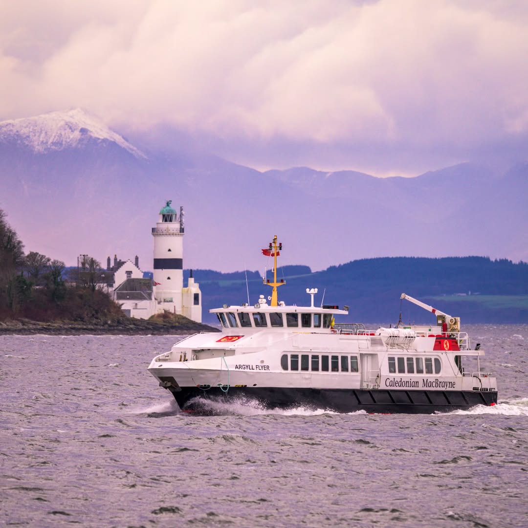 wildaboutargyll's tweet image. 🌊 Head ‘doon the watter’ and discover #Dunoon – a wonderful weekend break from #Glasgow! 

This charming coastal town, with its rich history and stunning natural beauty, provides the perfect backdrop for your spring adventure 👇
zurl.co/FDKbz

📷 IG / cowal_images