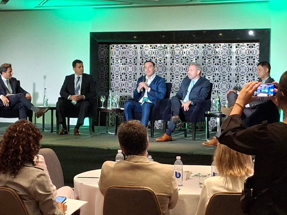 #Corrientes tiene 500 mil hectáreas forestadas, la mayor superficie del país, aunque por seguridad jurídica y solidez macroeconómica, así como un suelo benigno y plano, también tiene potencial: puede plantar hasta tres millones más.

Sobre esto expuse en el foro de inversiones El