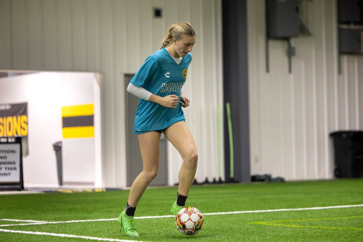 Our RDA players love their teams 🥰

From a competitive environment to high-level coaching, and even our state-of-the-art @ahnmontoursc facility, the RDA prepares our players for their future!

 If you're looking to join the team, keep your eyes peeled 👀

#HOUNDSONTHREE