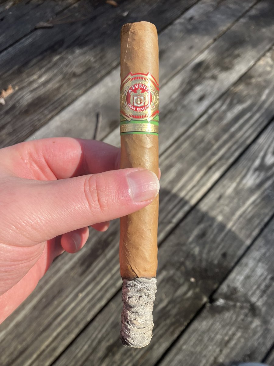 If it’s not Bourbon, better be IPA Beer (@enjoyitneat) on Twitter photo Today’s selection…. A wonderful <a href="/AFuenteCigars/">Arturo Fuente</a> Royal Salute natural. With simple but elegant notes of cedar, nutmeg, cream and vanilla. #Cigar #CigarsOnX Today’s selection…. A wonderful <a href="/AFuenteCigars/">Arturo Fuente</a> Royal Salute natural. With simple but elegant notes of cedar, nutmeg, cream and vanilla. #Cigar #CigarsOnX