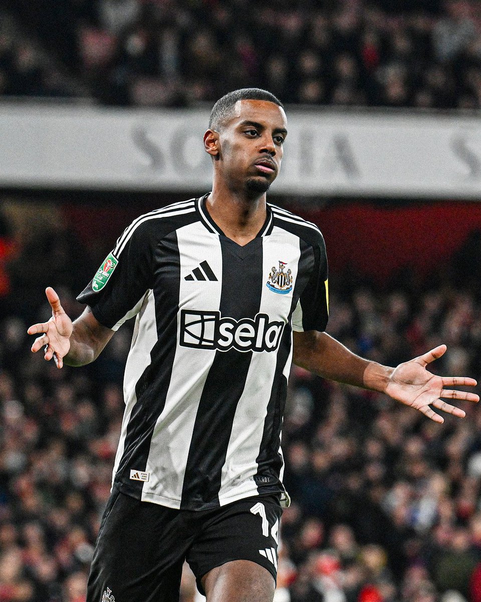 footballontnt's tweet image. Alexander Isak is NOT in the Newcastle United squad to face Liverpool tonight 👀