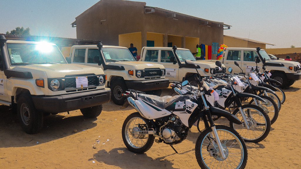 PNUD_Tchad's tweet image. Grande avancée pour la stabilisation et la sécurité au #Tchad 🇹🇩 !
 
Dans la province de Hadjer Lamis, des actions concrètes renforcent la résilience des populations affectées par l’extrémisme de #BokoHaram.
 
✅  Visite des constructions en cours à Mittériné
✅ Inauguration…