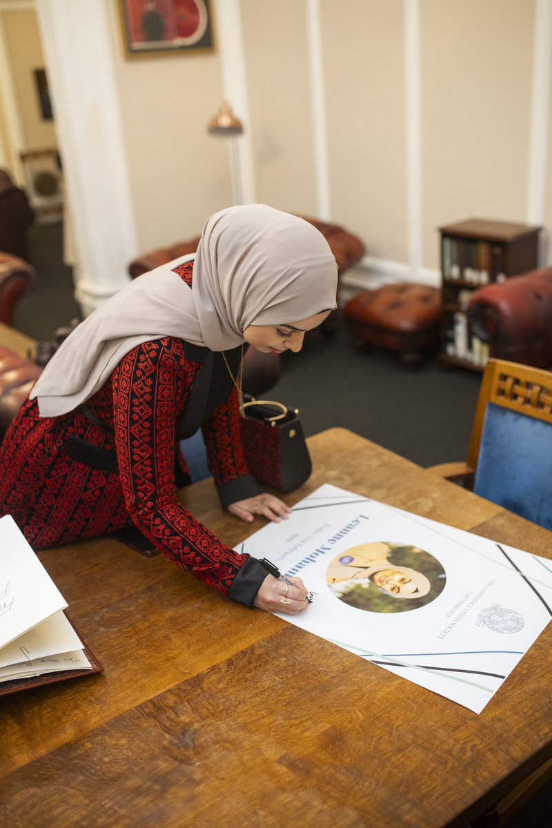 Leanne Mohamad (@leannemohamad) on Twitter photo It was an honour to speak at the <a href="/cambridgeunion/">The Cambridge Union</a> last week. At the event, a student from Ilford North expressed regret for being one of the 265 voters who had the opportunity to make political history but chose to vote Labour out of fear. This regret has galvanised her into It was an honour to speak at the <a href="/cambridgeunion/">The Cambridge Union</a> last week. At the event, a student from Ilford North expressed regret for being one of the 265 voters who had the opportunity to make political history but chose to vote Labour out of fear. This regret has galvanised her into
