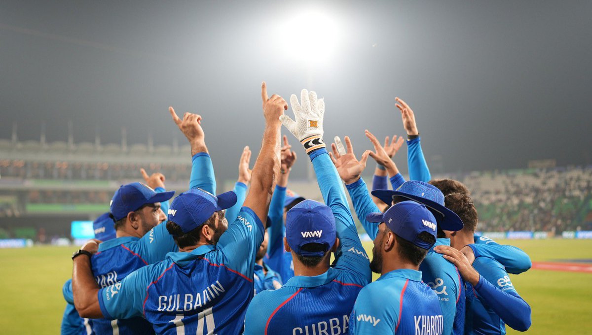 د کرکټ د اتلانو جام کې د خپلو اتلانو په ځلاند بري ټولو هېوادوالو، په تېره د کرکټ مینه والو او د خپلې ملي لوبډلې هریوه غړي ته له ولولو ډکې مبارکۍ رسوم.
دا بری چې د نړۍ پر یوې ډېرې پیاوړې لوبډلې – انګلستان مو ترلاسه کړ، ستاسې د ټینګار او هیله مندۍ نښه ده چې ملت ته په سختو شېبو کې د