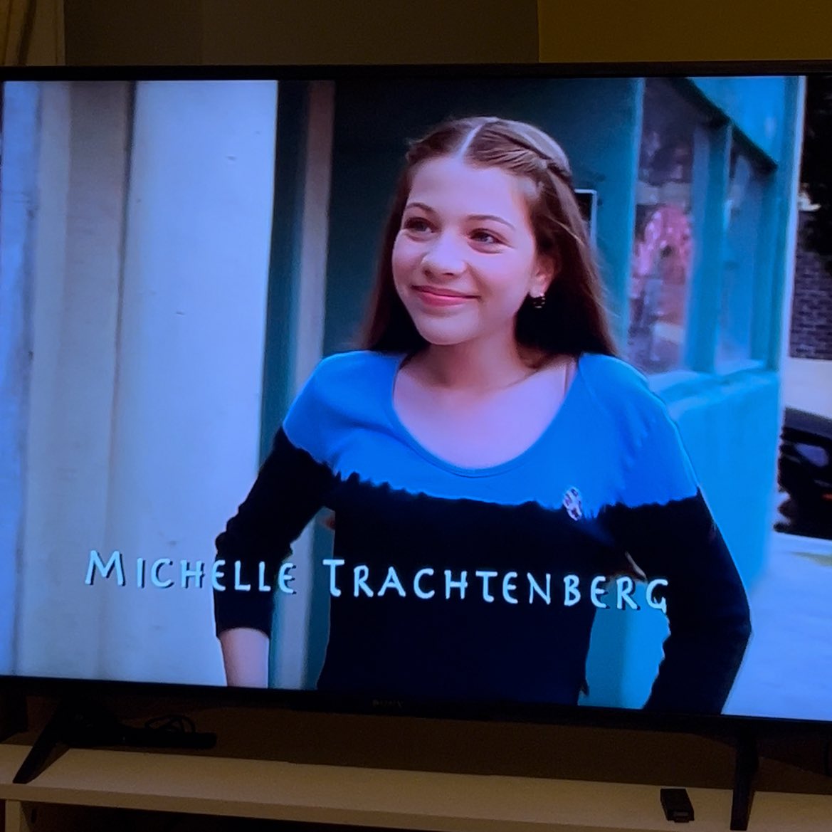 spaceybuffy's tweet photo. continuing my buffy rewatch, such a ray of sunshine and beautiful soul 🩷 https://t.co/s9m0MEiiWe