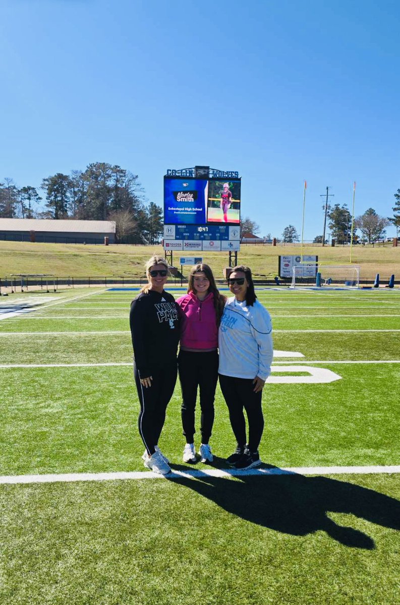 Had a great visit with @CoachMeleah and <a href="/coachbeall07/">Amber Adcock Beall</a> <a href="/CoLinSoftball/">Co-Lin Softball</a>