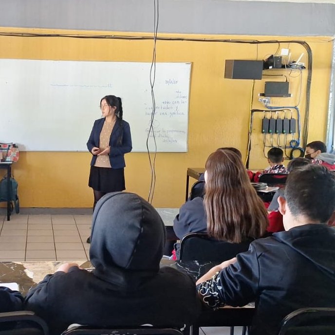 CESIP_ITEI's tweet photo. Ésta semana capacitamos a estudiantes de secundaria.

Fomentamos la cultura de la transparencia y de la privacidad en la sociedad civil, porque LOS DERECHOS NO SE VAN.

Solicita tu capacitación:
☎️ 33 3630 5745 ext. 1906  
📧 asesorias@itei.org.mx https://t.co/P3ZydRNmpc