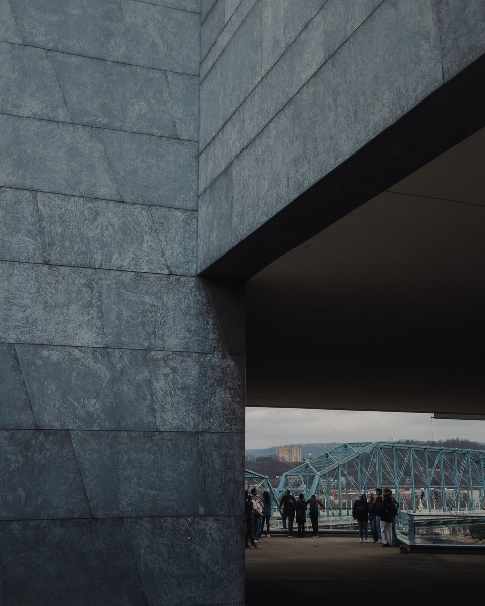 i_am_dannyboy's tweet photo. …These areas are my favorite locations to hang around and photograph, and the architecture and multitudes of people combined to give me a unique perspective that really came together well.
Enjoy!
•
•
#chattanoogaphotographer #streetphotography #streetleaks https://t.co/sfceigjwNO