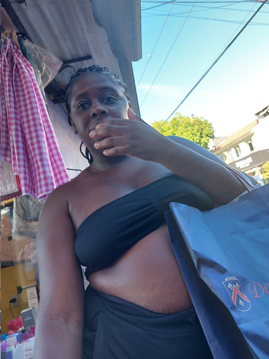 Alguém  conhece  compro colônia  mamãe bebe não  pagou estou procurar  dela
