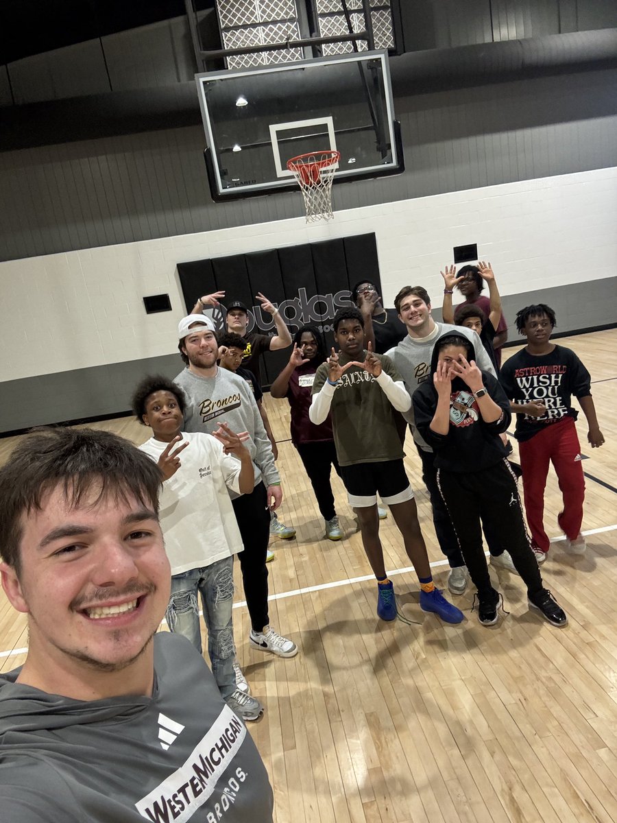Michael Brescia (@michaelbrescia4) on Twitter photo Had a great time playing basketball and hanging out at the Boys & Girls Club in Kalamazoo! <a href="/BroncsWillReign/">Broncos Will Reign Collective</a> #broncoswillreign Had a great time playing basketball and hanging out at the Boys & Girls Club in Kalamazoo! <a href="/BroncsWillReign/">Broncos Will Reign Collective</a> #broncoswillreign