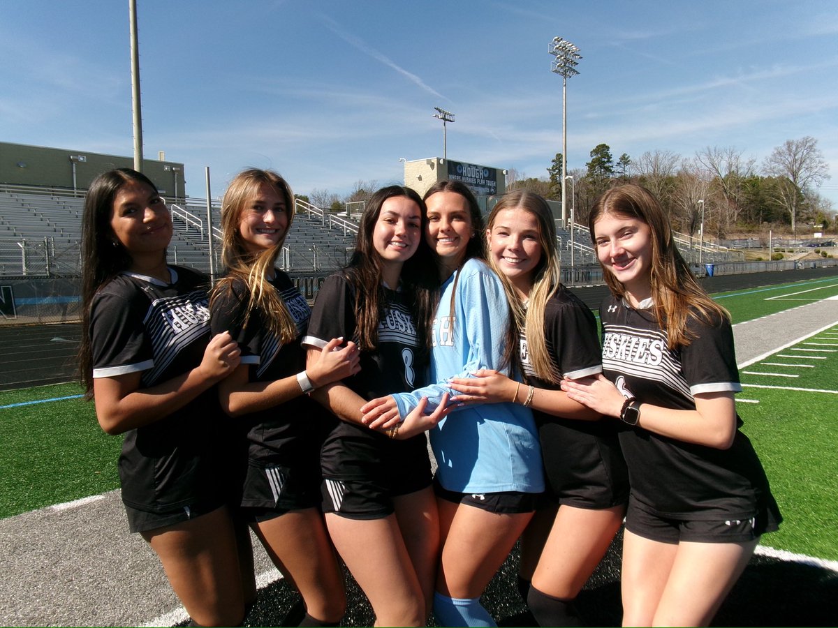 Hello! I'm raising funds for Hough Womens Soccer and would love your support. You can click here to make your donation - thank you! 
app.schoolfundr.org/fund/houghwome…