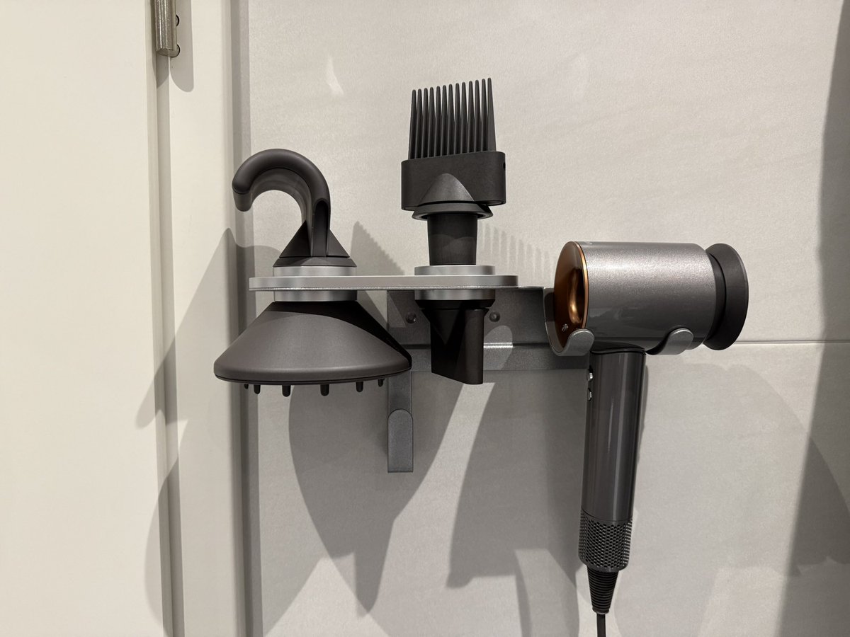 Не одите на тоа Интернет. Секакви идеи за трошење пари може да ви дојдат на памет