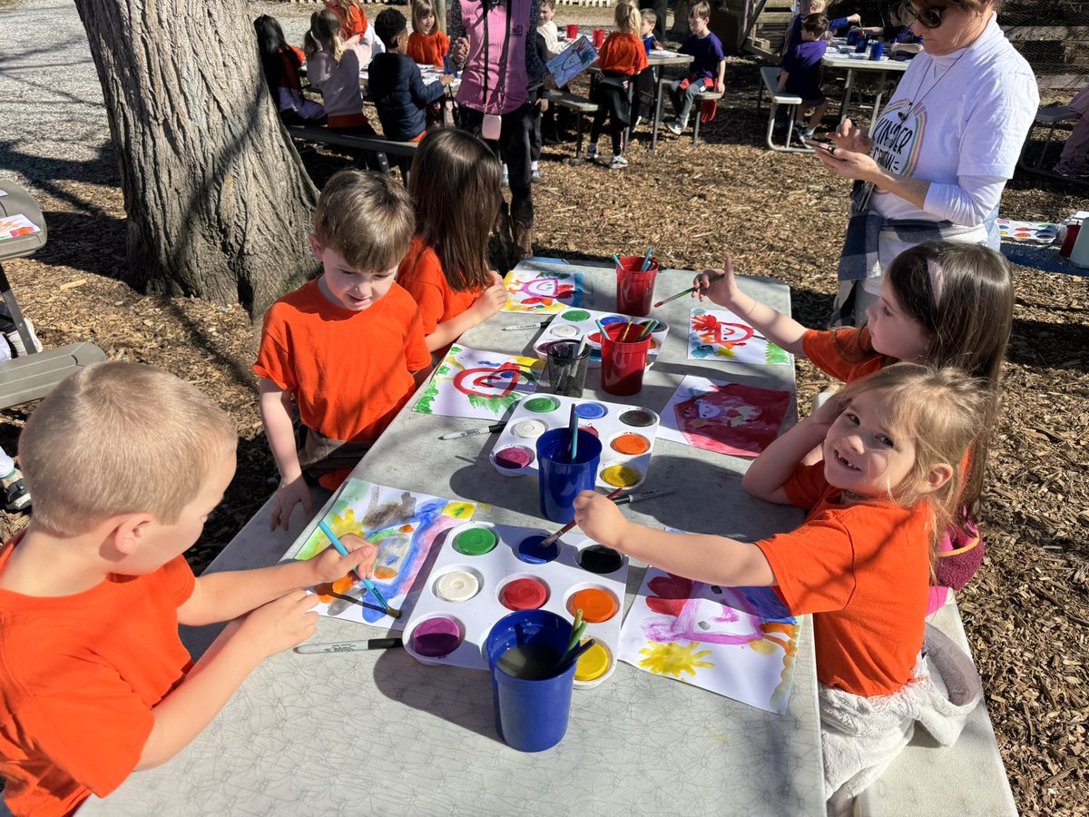 Athena Cira tweet media