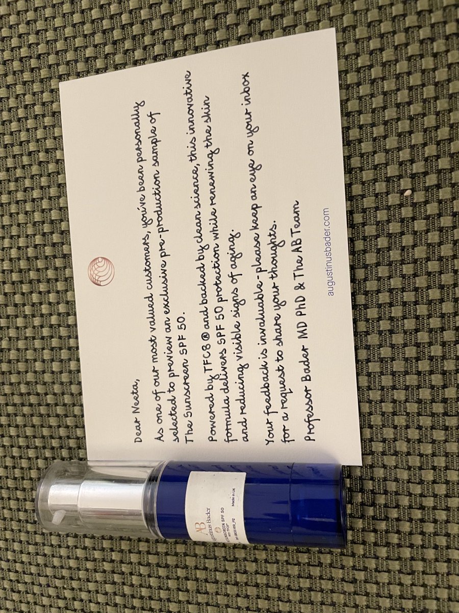 I knew as soon as I opened the package that this was one of ⁦<a href="/inkpact/">Inkpact</a>⁩ handwritten letters, ⁦<a href="/TheCharlottePea/">Charlotte Pearce</a>⁩! Very effective, and nice to receive in this digital world!