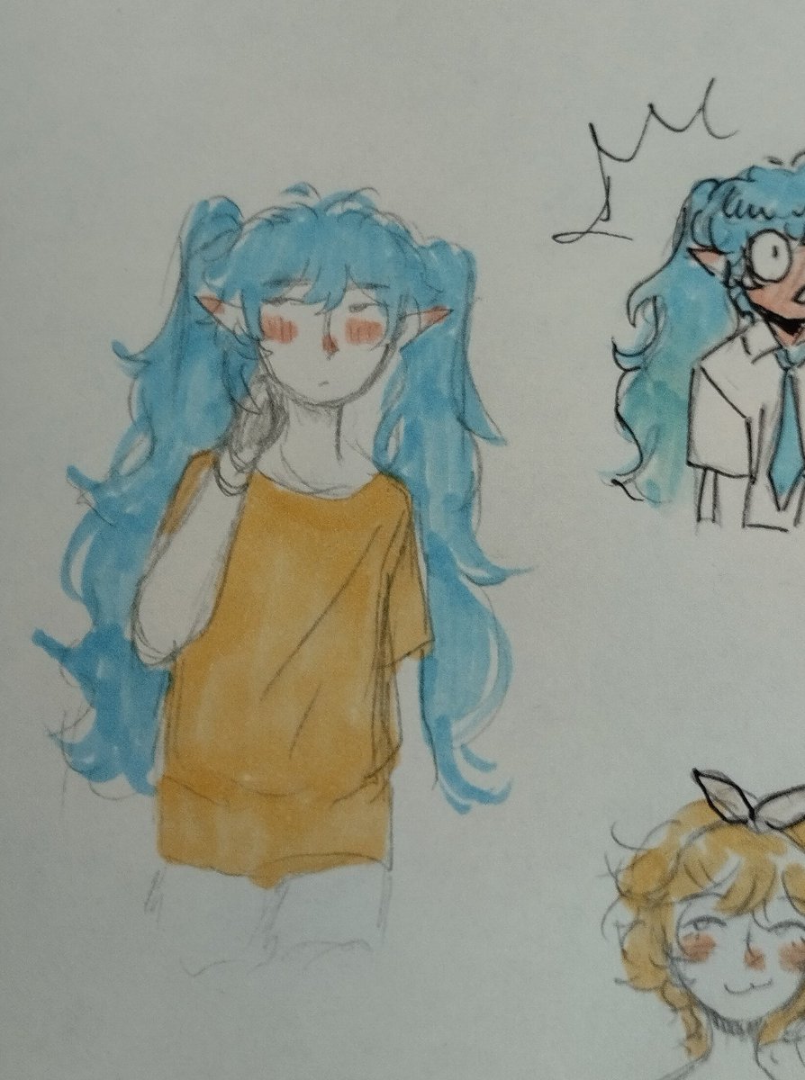 yeannebee's tweet photo. doodles
#vocaloid #mikurin https://t.co/dSdrvOXHyI