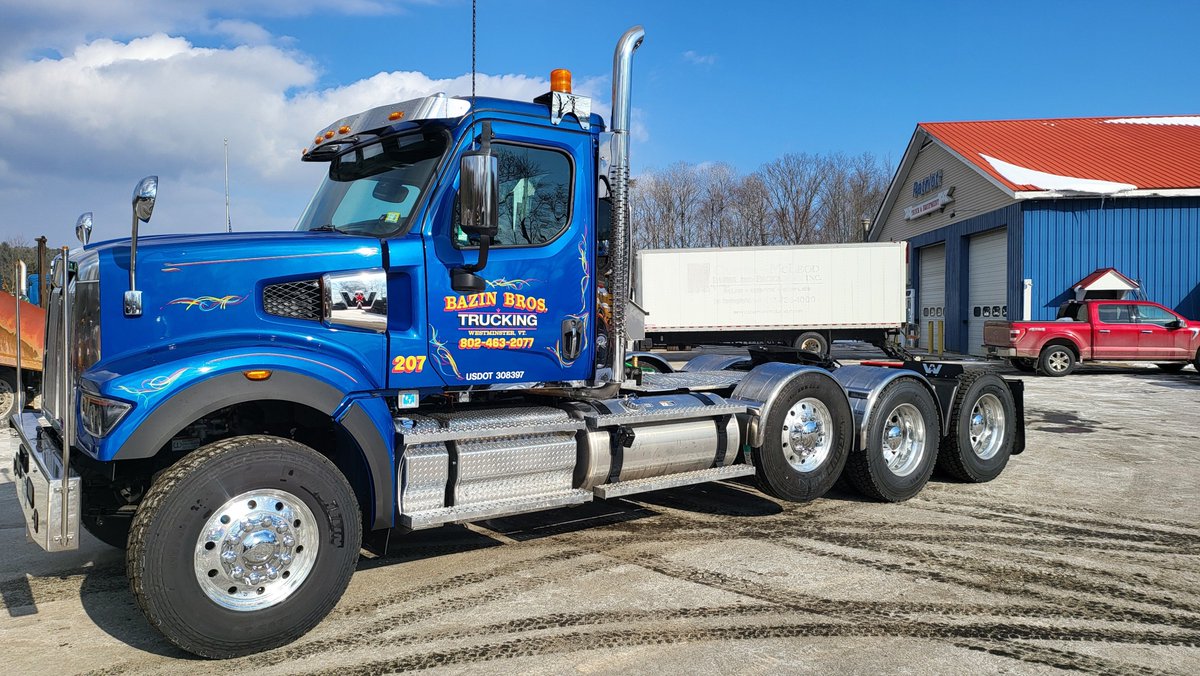 WeKnowTrucks's tweet image. Bazin Brothers Trucking's newest addition: @WstrnStarTrucks #49X! 🚚💥Powered by a DD16 engine with 600hp and 2050lb torque, this truck is built for unmatched power and performance. #HeavyDuty #PowerHouse #TruckingLife