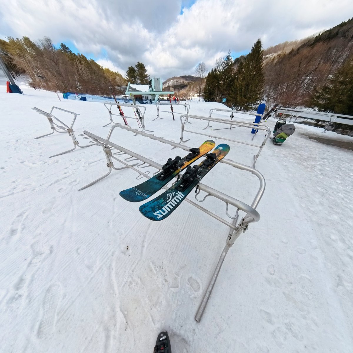 Back on the #skiboards today!!!🤘⛷️ #skiboarder #skiboarding #ski #skier #skiing