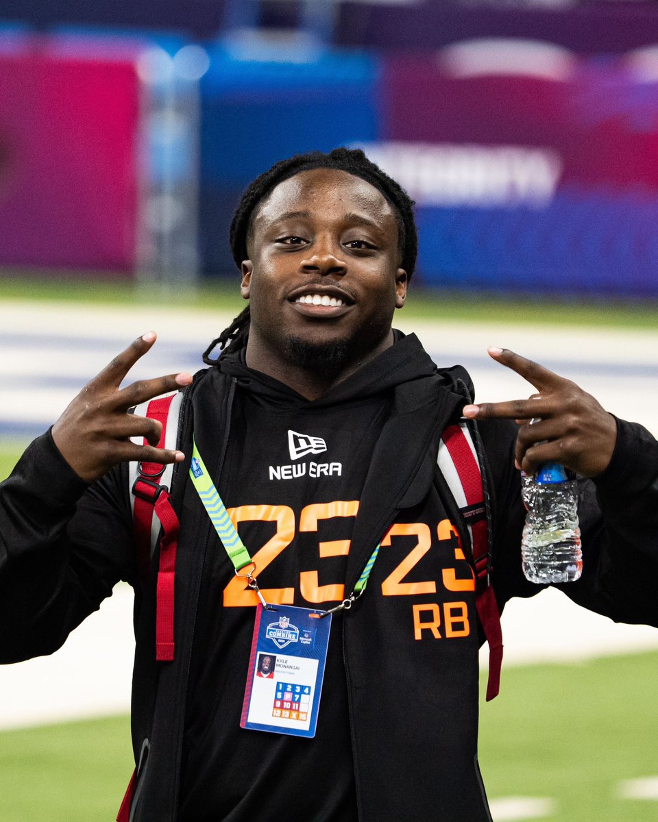 Taking it all in 💯 

📺 #NFLCombine Feb 27 - March 2 on <a href="/nflnetwork/">NFL Network</a>