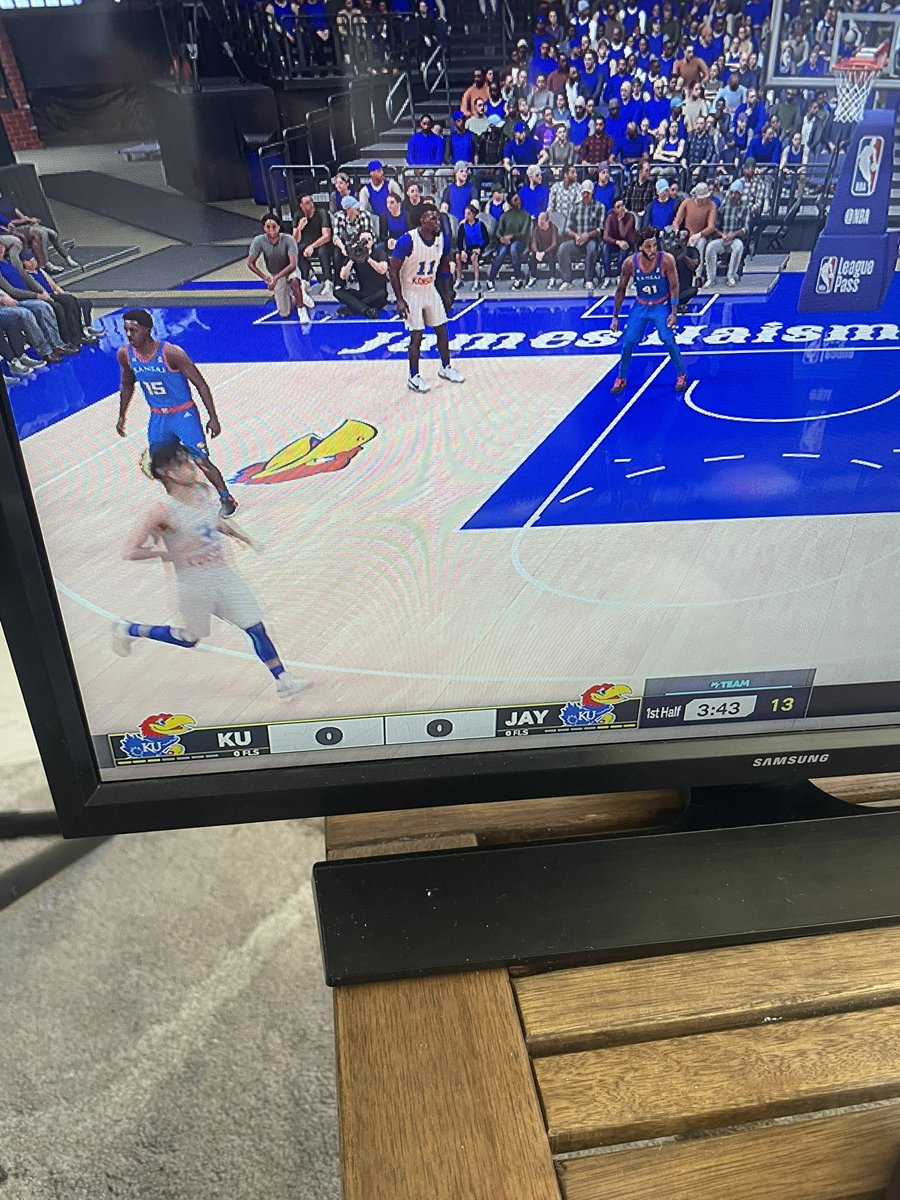 SirKnox2011's tweet photo. College basketball video game needs to come out immediately https://t.co/SpoDWR6rCX