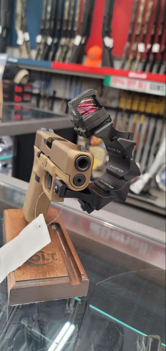 Cursed Gun Images tweet media