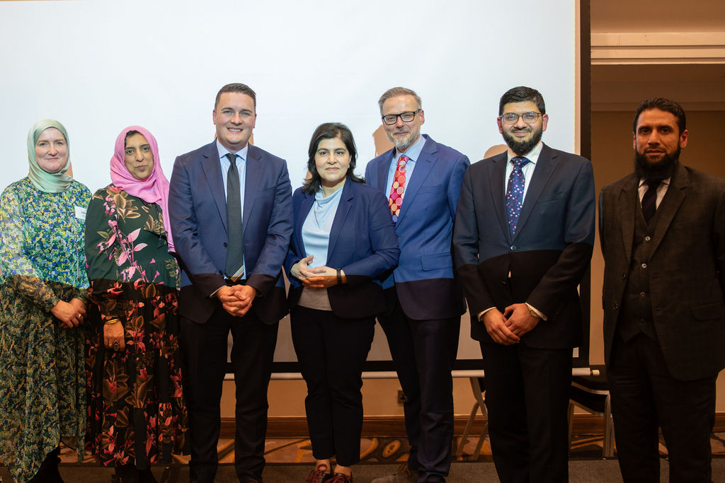 BritMusNet's tweet image. 📢 Introducing the British Muslim Network

We are proud to announce the launch of the British Muslim Network, a new, independent network bringing together voices from across British Muslim communities to advocate for positive change. (1/6)