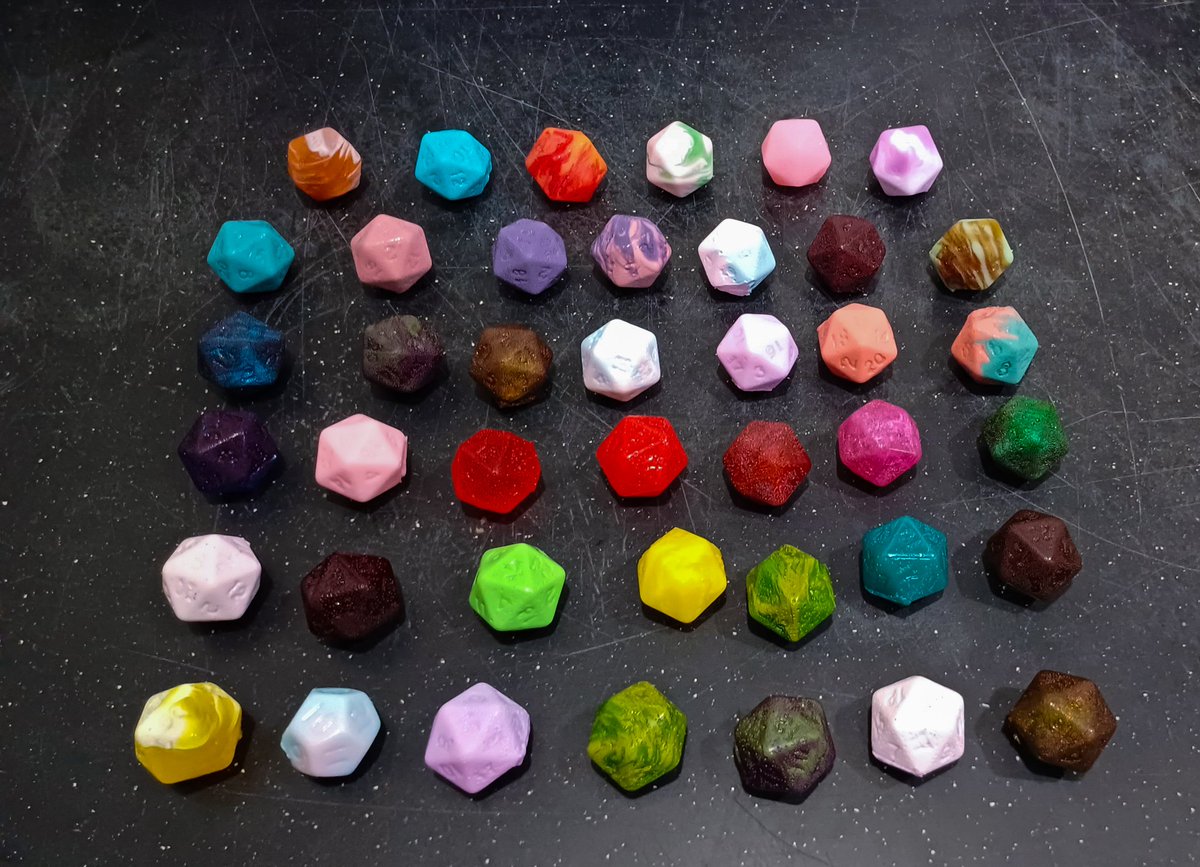 sugarologist's tweet photo. Hello again Twitter, yeah I'm still alive. Also been drowning in edible dice work, so here are some pics of the edible dice I'll be bringing to RenFairePH 2025.

It's also 4am and I can't sleep lol 🫠 https://t.co/1dlbwoCNrX