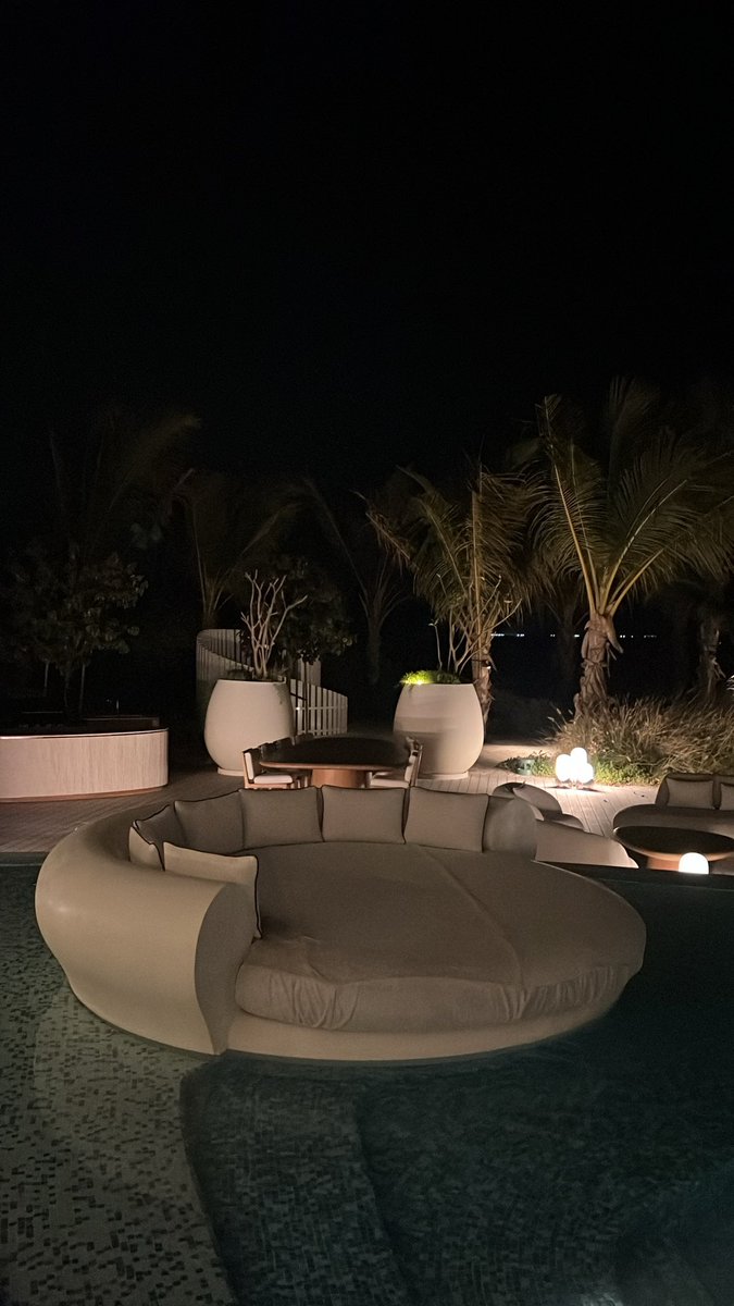 a_n_m_alg's tweet image. Shebara 😍