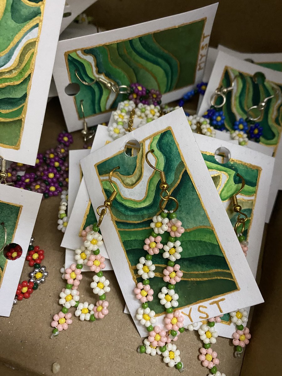 It’s been hard finding a job here so I might start trying to sell some of the jewelry I’ve made on Etsy, was gonna apply to sell em at a makers market here but I felt like I didn’t have enough product and idk if it’d be successful,,,