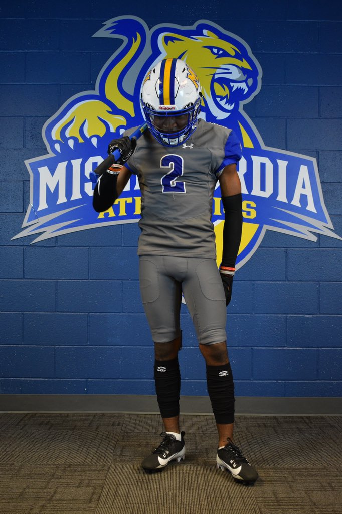 After an Amazing visit and Great conversation with <a href="/_CoachCushing/">Steve Cushing</a> I’m blessed to receive an offer from Misericordia University !!
#AGTG <a href="/Kenwoodftball/">Kenwood Football</a> <a href="/BigCoachSwain/">Clarence Swain III</a>